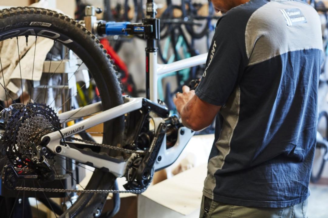 WEST] Professional Service/Repair Bike 