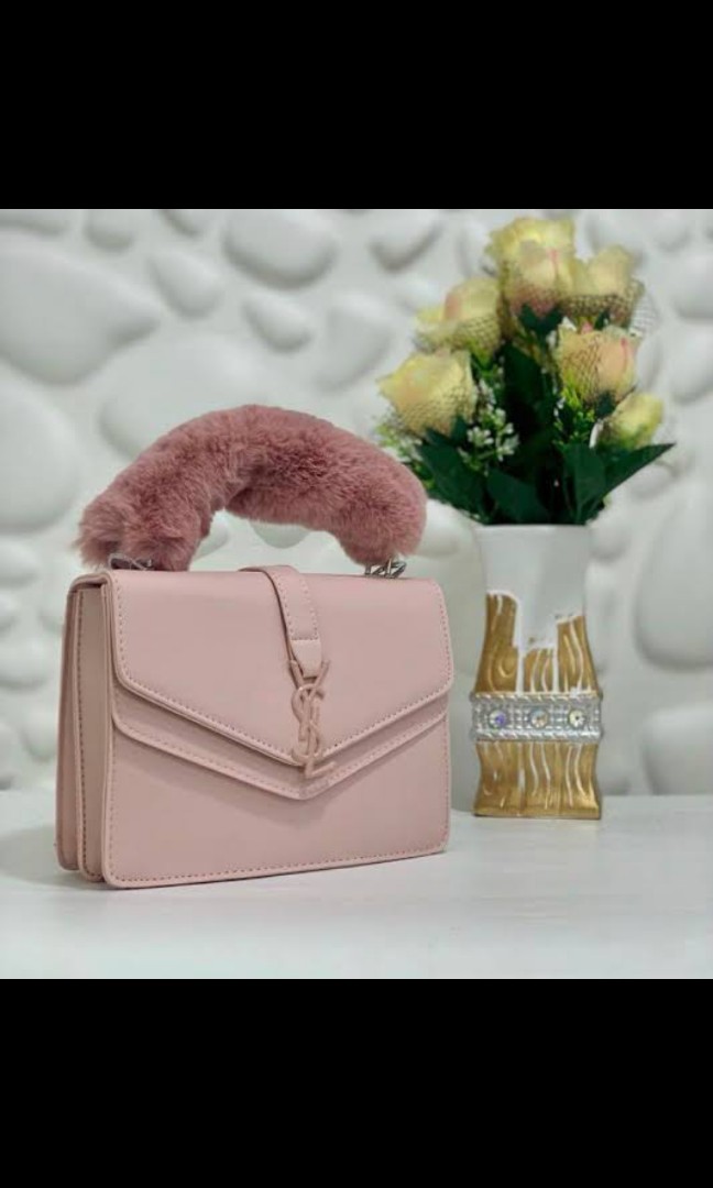 Bag with hot sale fur handle