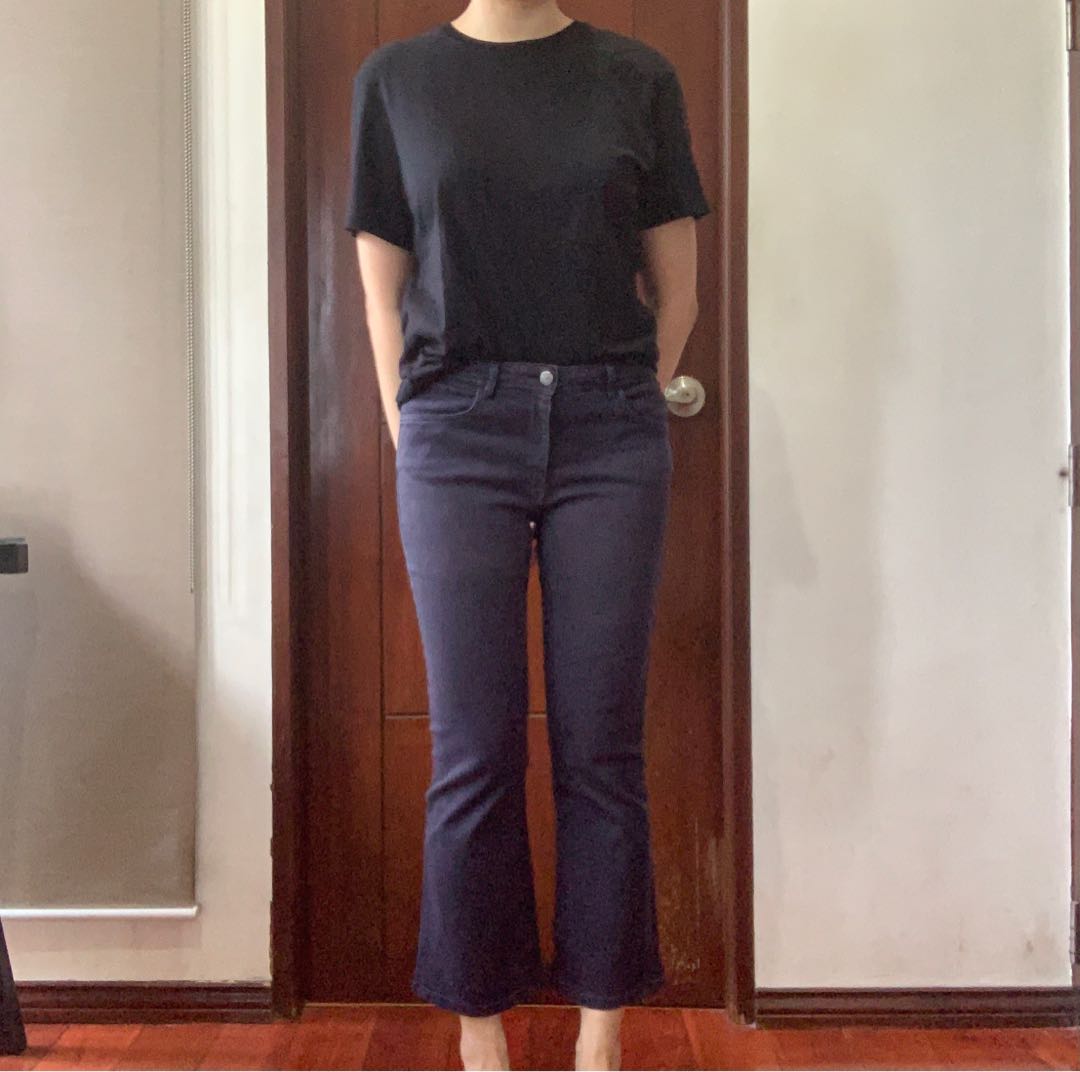 Zara cropped flared jeans size EU 40 or US 8, Women's Fashion, Bottoms,  Jeans on Carousell