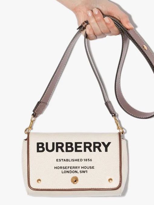 原價$8300 Burberry 8026608 帆布細斜孭袋small Hackberry Horseferry 