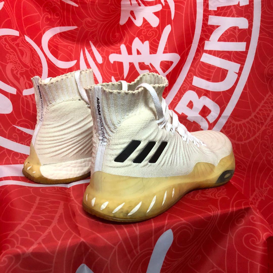 Boost sales basketball shoe