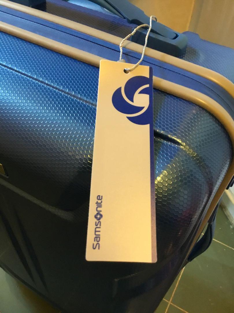 (All new) Samsonite Plano Spinner 22 in carryon, 興趣及遊戲, 旅行, 旅遊 旅行必需品