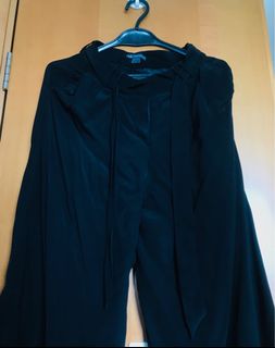 （分類：）位於 。 由 lesbelleschoses 提交（商品編號 1087894784，圖片 1）。簡介： 。