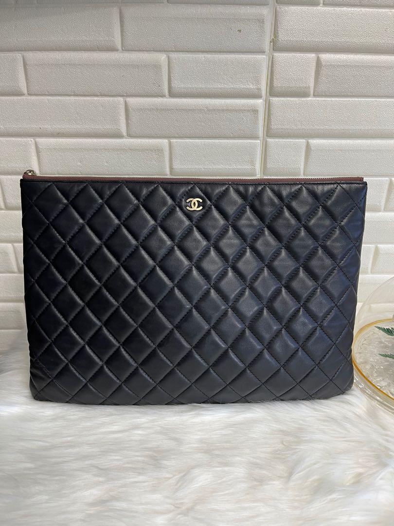 Authentic Chanel O Case Black Lambskin Leather Laptop Case/Large Pouch Bag/Clutch  Bag, Luxury, Bags & Wallets on Carousell
