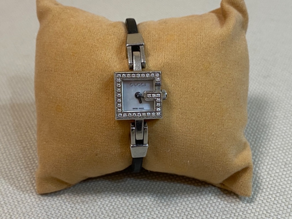 Gucci mini g on sale watch