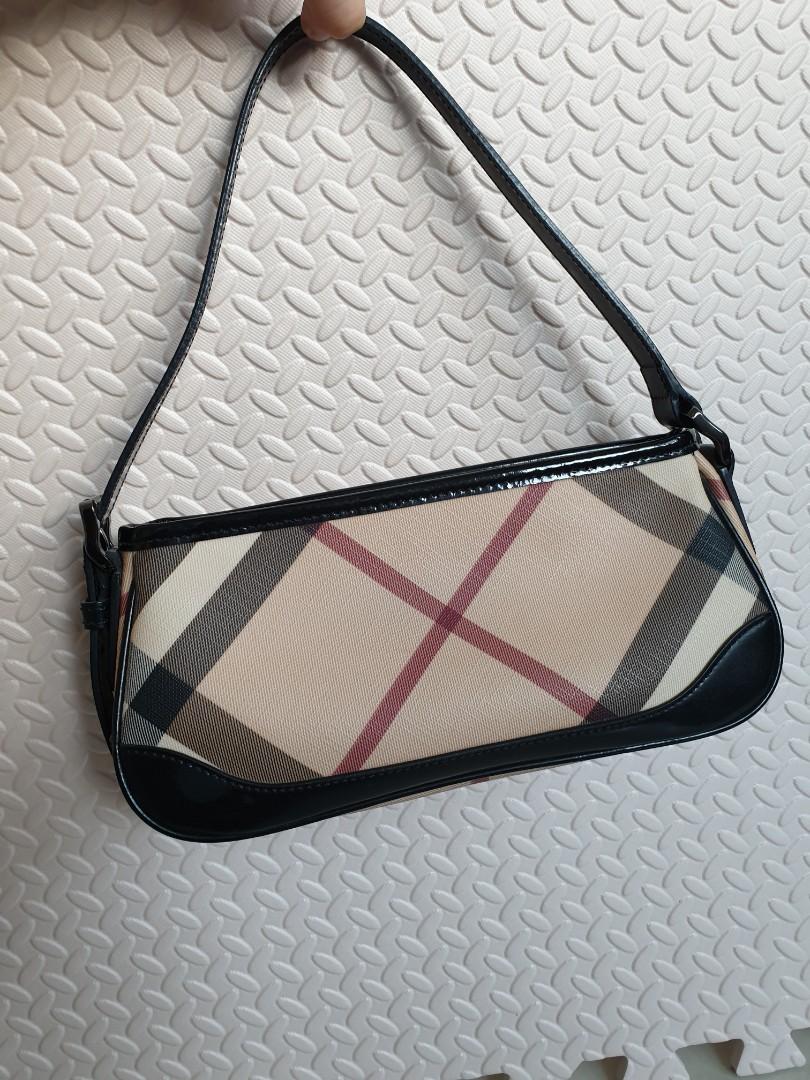 Burberry Newbury Nova Checkered Baguette Shoulder Bag, Luxury, Bags &  Wallets on Carousell