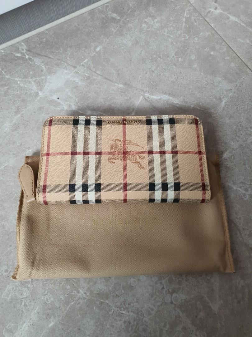 BURBERRY Vintage Check and Leather Ziparound Wallet