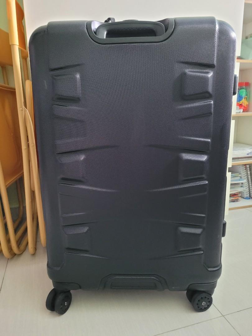 Caterpillar Luggage 27 Inch, Hobbies & Toys, Travel, Luggage on Carousell