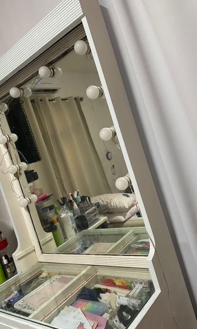 Fixed price Dressing table Dresser Vanity table with adjustable lights (Category: Tables & Sets) located in Malabon City. Submitted by djstoree (Listing ID 1087874376, Image 2). Description: Malabon location Working light bulbs (adjustable) Measurements 80x40cm table top 30inches table height 168cm overall height.