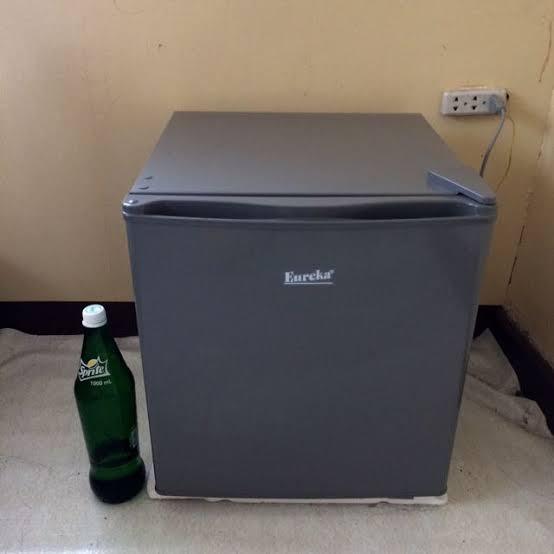 Eureka Mini Fridge Tv Home Appliances Kitchen Appliances Refrigerators And Freezers On Carousell