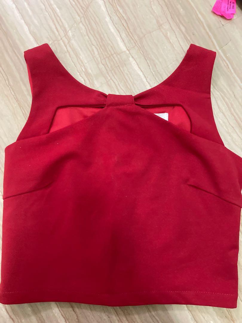 everyth (Category: Other Tops) located in Singapore. Submitted by yaytonewthings (Listing ID 1087982039, Image 3). Description: .