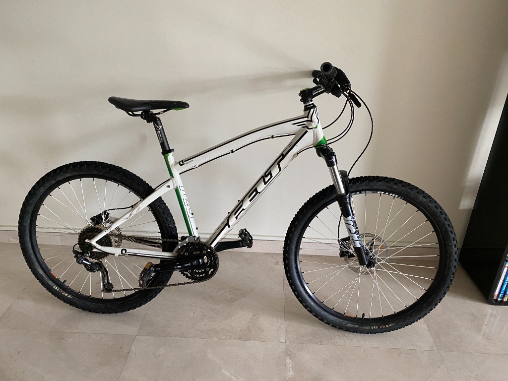 Felt q720 store mountain bike