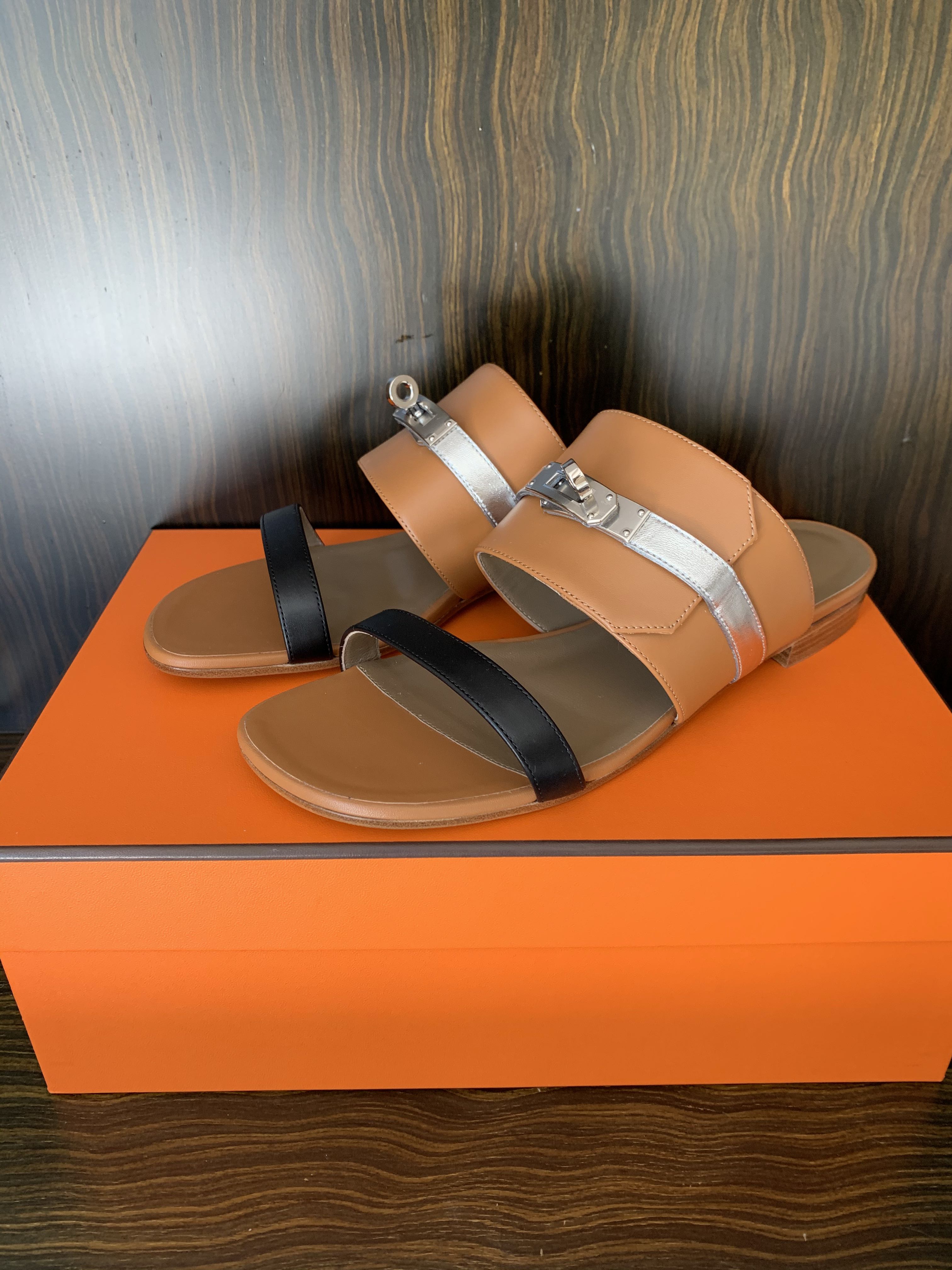 Hermes avenue online sandal