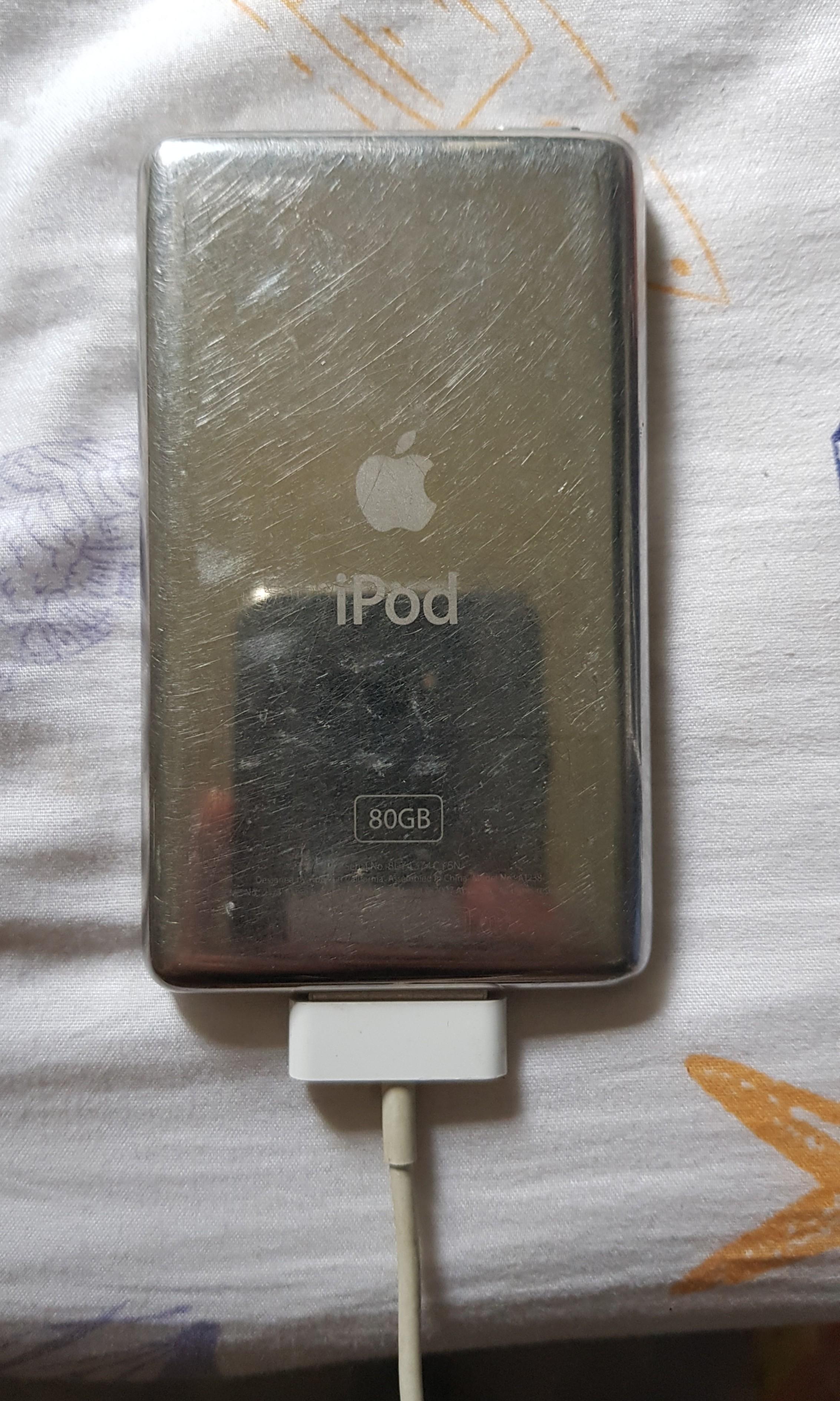 Ipod 80 iPod classic 80gb fully functional, Mobile Phones & Gadgets, Mobile ...