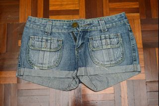(Category: ) located in . Submitted by neow5398 (Listing ID 1088006111, Image 1). Description: .