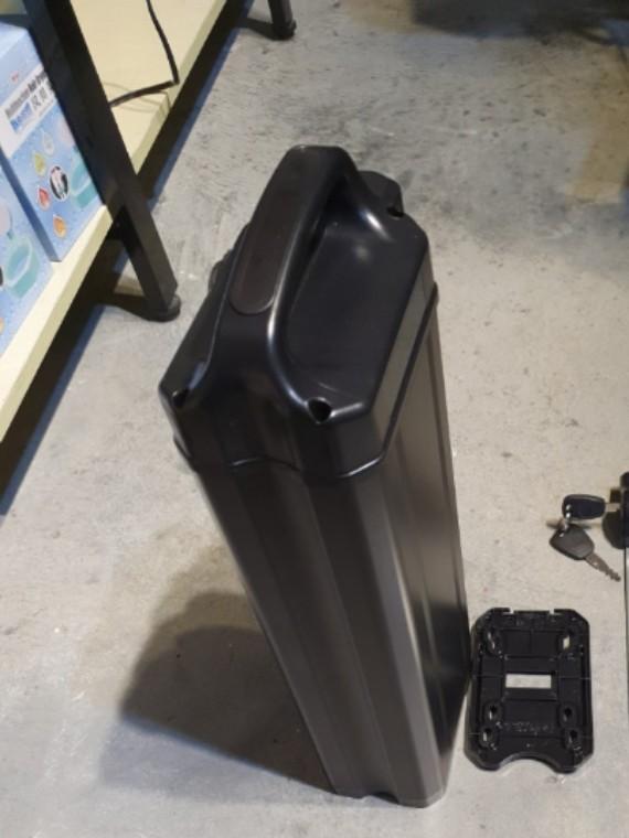 JI MOVE MC Battery Casing, Sports Equipment, PMDs, E-Scooters E