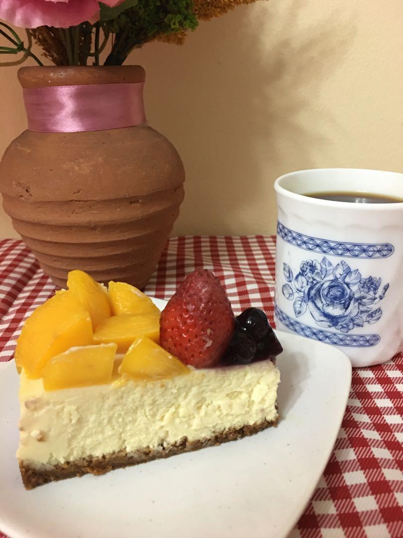 Mango strawberry blueberry cheesecake (Category: Homemade Bakes) located in San Juan City. Submitted by iambernie (Listing ID 1087966133, Image 2). Description: 8 inch cheesecake made with real cream cheese and topped with fresh mangoes, strawberries and canned blueberries Very smooth and creamy. Perfect for birthdays or as a treat anytime!! .