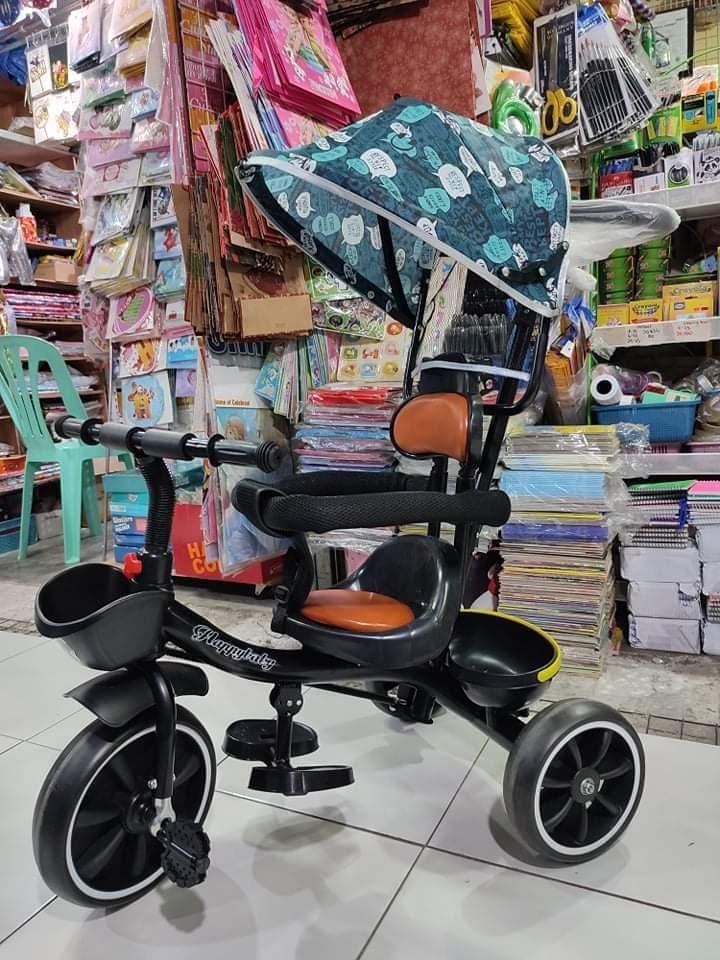 New Desing Stroller Bike (Category: Strollers) located in Marikina City. Submitted by fattzyroycemendoza (Listing ID 1087964881, Image 2). Description: New Design Stroller Bike with umbrella 2,500 Only Pm Interested.