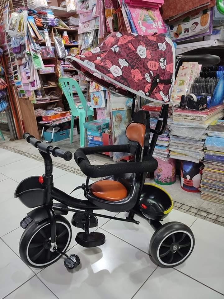 New Desing Stroller Bike (Category: Strollers) located in Marikina City. Submitted by fattzyroycemendoza (Listing ID 1087964881, Image 3). Description: New Design Stroller Bike with umbrella 2,500 Only Pm Interested.