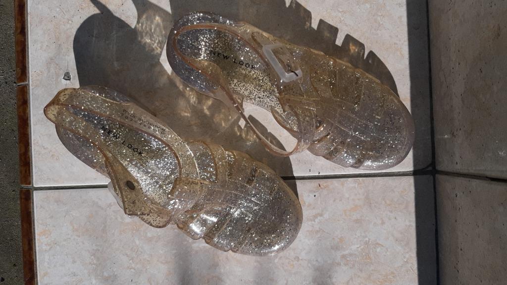 New Look Jelly Shoes Fesyen Wanita Sepatu di Carousell
