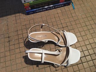 （分類：）位於 。 由 letifrate 提交（商品編號 1087984201，圖片 1）。簡介： 。