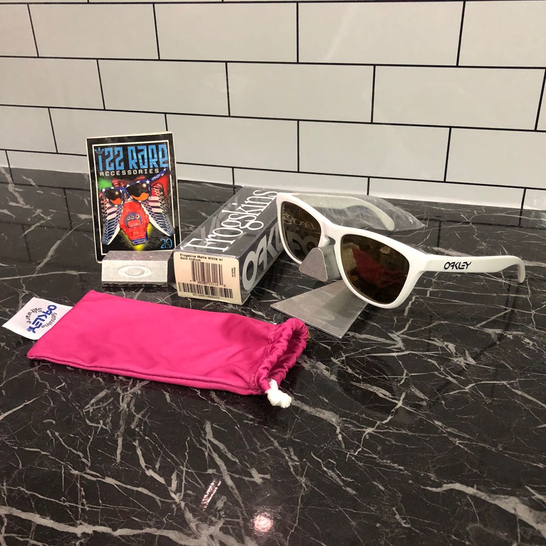 oakley frogskins white