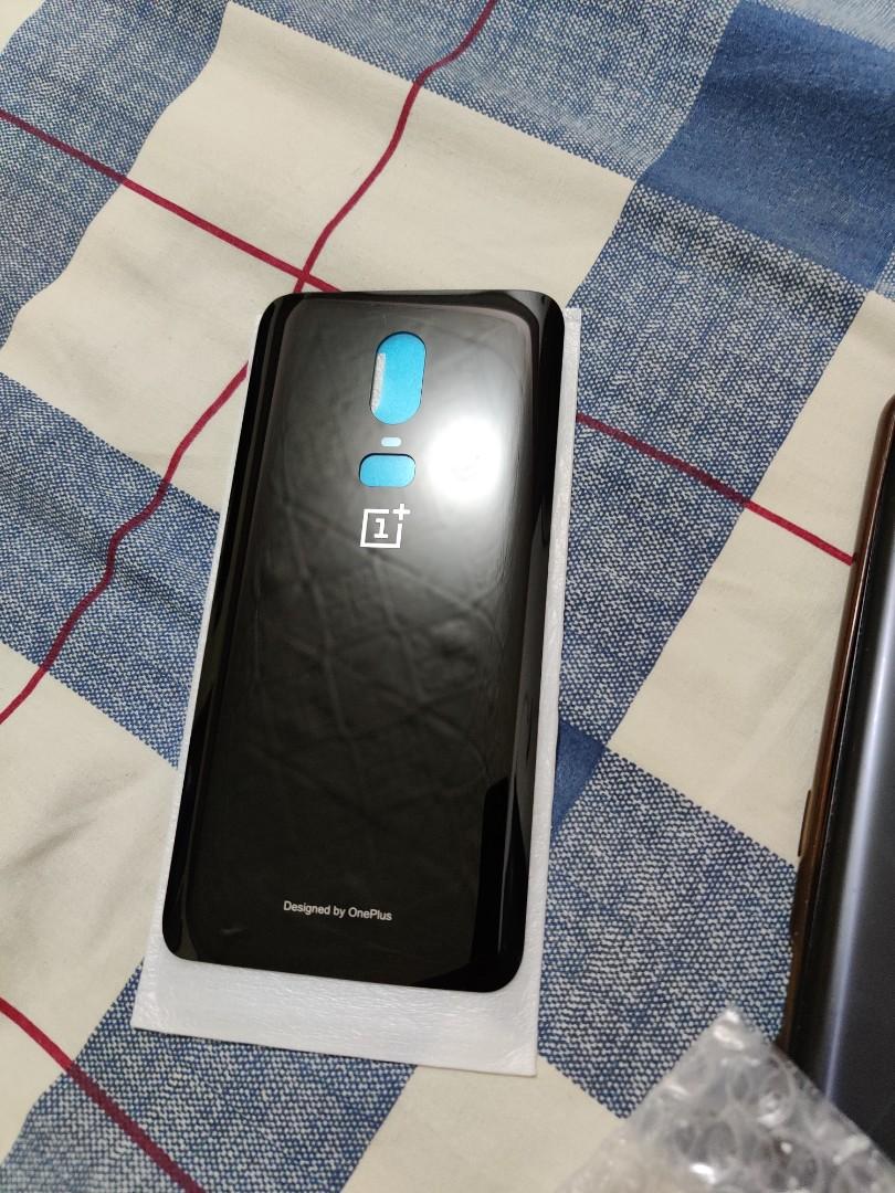 Oneplus 6 back cover brand new (Category: OnePlus) located in Manila. Submitted by truephoenix.d9f9dc (Listing ID 1088066838, Image 1). Description: brand new po ito oneplus 6 mirror black back cover extra po cya 500 nlng fix mit up manila qc or makati pm nkng po thanks.