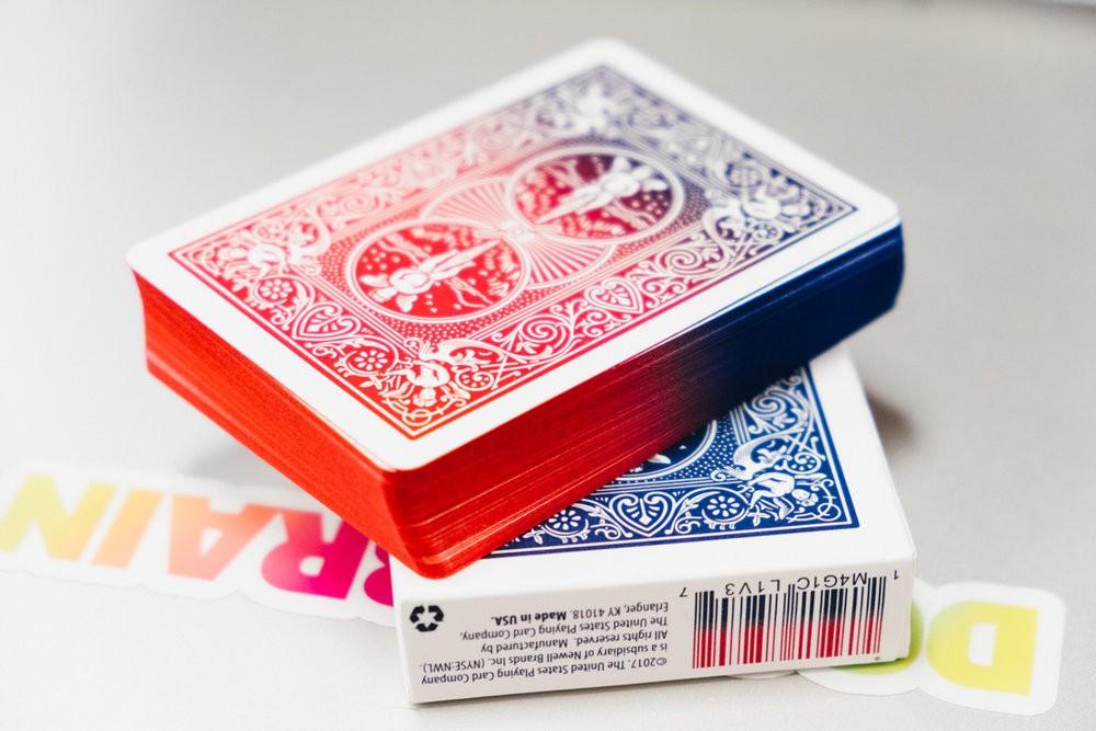 Poker Cards Bicycle Ombre Gilded Edged Playing Cards Red Blue Gradient USPCC 2017 limited edition