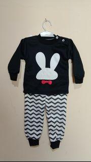 SWEATER DAN CELANA PANJANG BAYI