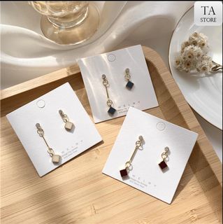 (Category: ) located in . Submitted by ta-store (Listing ID 1087985574, Image 1). Description: .
