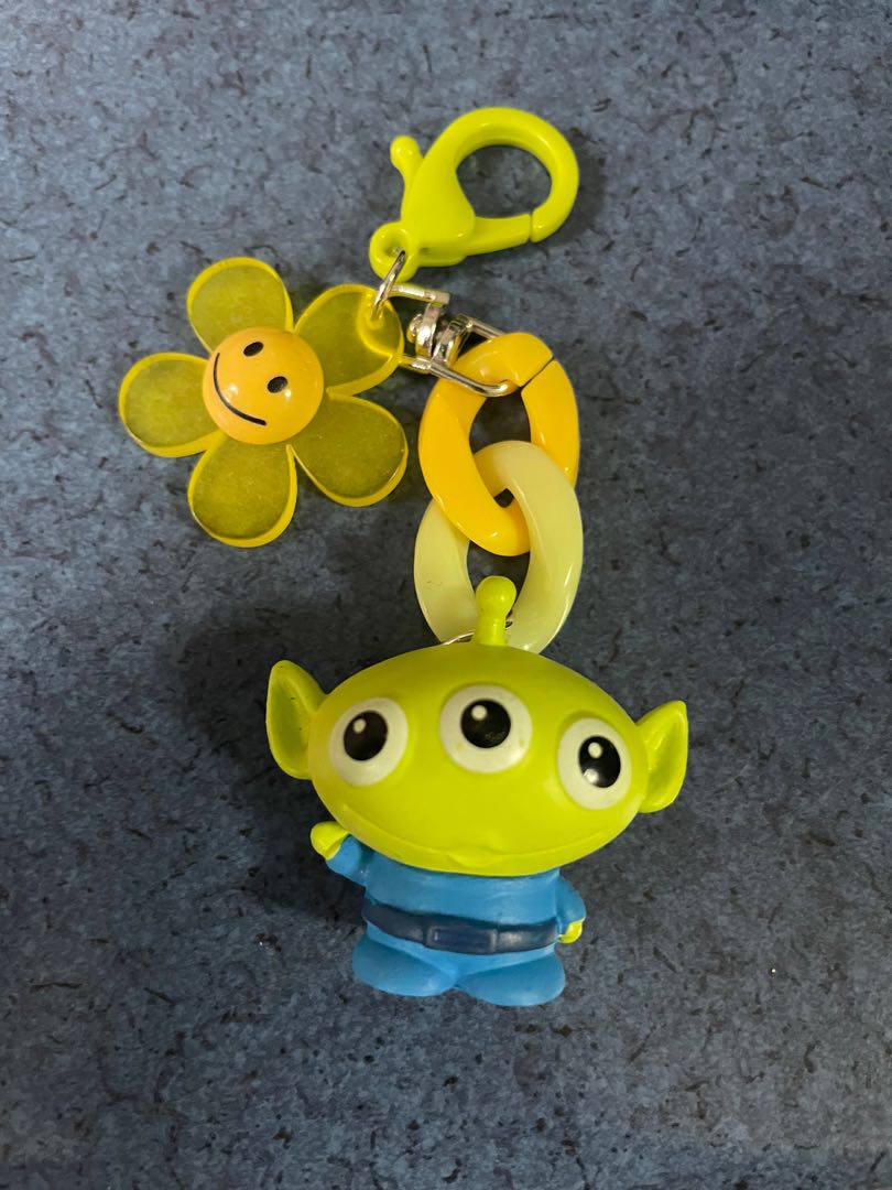Toy story Alien Smiley Keychain, Hobbies & Toys, Toys & Games on Carousell
