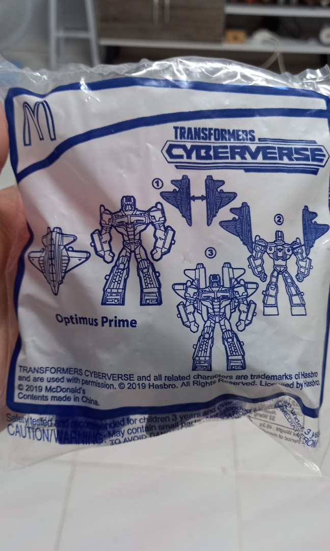 Transformers Cyberverse "Optimus Prime" Happy Meal 2019, Hobbies & Toys
