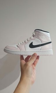 (Category: ) located in . Submitted by superbsssneakers (Listing ID 1088109599, Image 1). Description: .