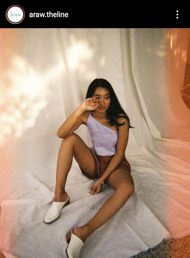Araw the line ube asymmetrical top (Category: Others Tops) located in Quezon City. Submitted by halaga.ph (Listing ID 1088113292, Image 1). Description: - never worn just laundered then stored - large on tag but size runs small so this could fit medium too hehe - accepting offers til Wednesday bec I'm not sure if I'd sell this yet 😊 I have this in aubergine too kasi hehe - lowballers will be ignored..