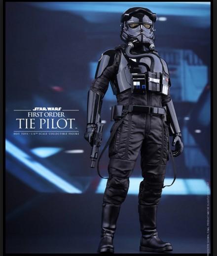 hot toys tie fighter pilot