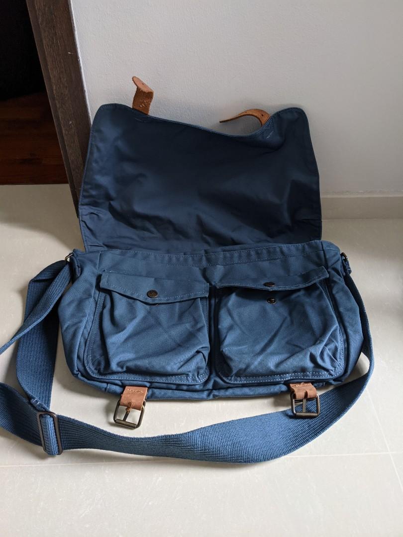 Fjallraven ovik shoulder bag dark olive top