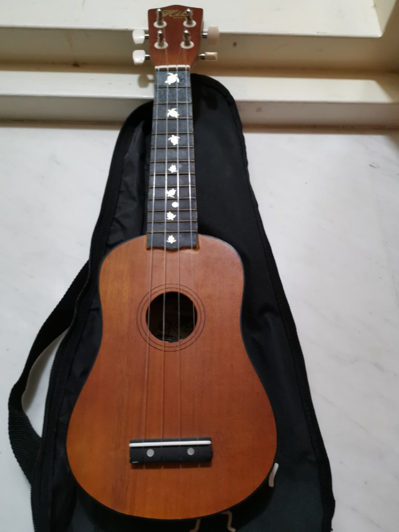 Hawaiian ukulele Hilo, Hobbies & Toys, Music & Media, Musical