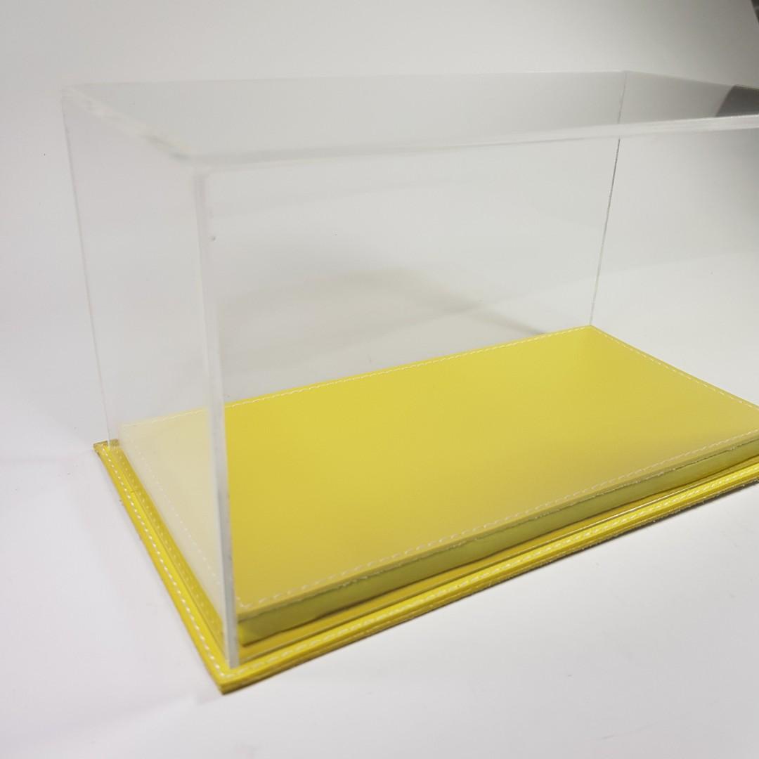 Hayashi Premium Leather Display Case (Yellow) (Category: Cases & Covers) located in Valenzuela. Submitted by lim_lance (Listing ID 1088191559, Image 2). Description: Made for your 1/24 car models and 1/12 motorcycle models. Available colors: Navy Blue Beige Gray Red Yellow Dimensions: 240x125x120 mm Thickness: 3mm Please allow 2-3mm difference due to manual measurement. Models not included..