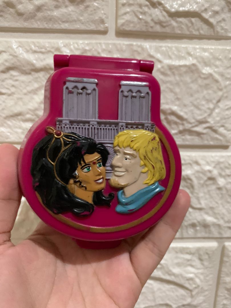 Vintage Disney HUNCHBACK OF NOTRE DAME Once Upon A Time Polly Pocket 1