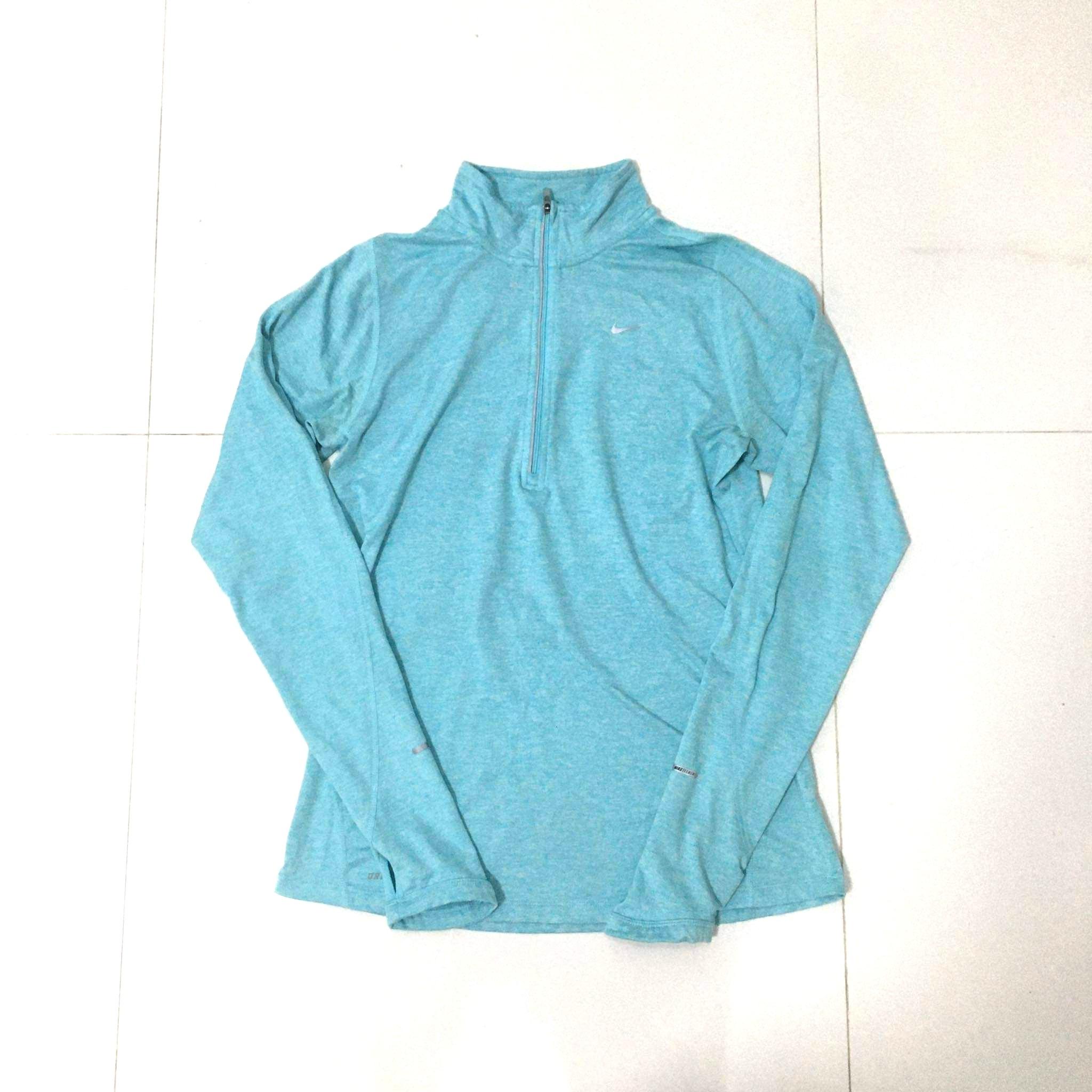 Nike store top style 717421