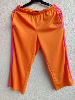 (Category: ) located in . Submitted by loveforlabels (Listing ID 1088130430, Image 1). Description: .