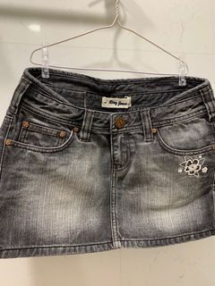 （分類：）位於 。 由 katieali 提交（商品編號 1088188234，圖片 1）。簡介： 。