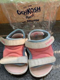 Sepatu Oshkosh anak