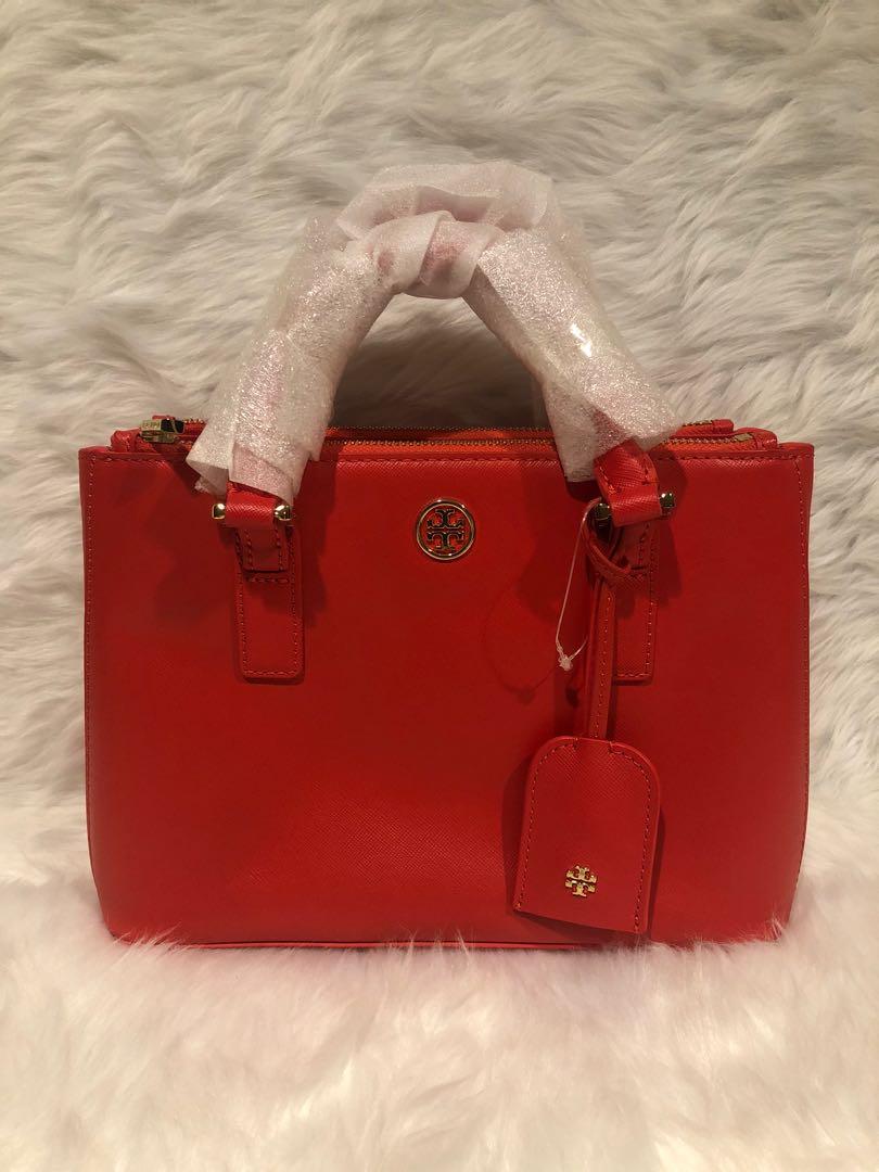 Tory Burch Robinson Micro Double-Zip Tote, Luxury, Bags & Wallets on  Carousell