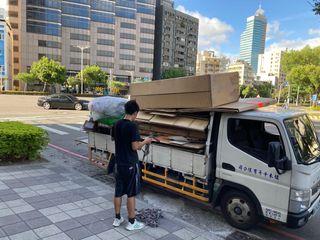 學生搬家500起/家庭搬家2000起/精緻搬家4000起