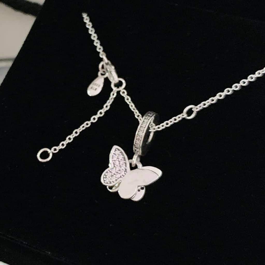 Uendelighed Kunstneriske Stationær 🛍️ pandora butterfly 🦋 necklace sale, Women's Fashion, Jewelry &  Organizers, Necklaces on Carousell