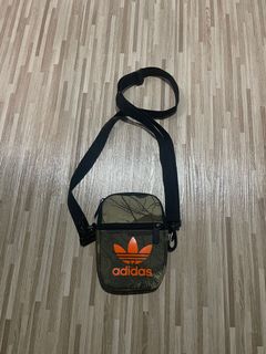 (Category: ) located in . Submitted by atstoreandsupply (Listing ID 1088443758, Image 1). Description: .