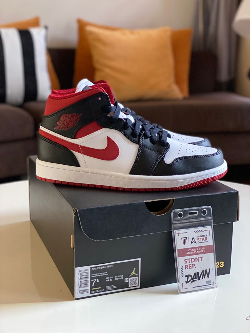 Air Jordan 1 Mid 'Gym Red', Men's Fashion, Footwear, Sneakers on Carousell
