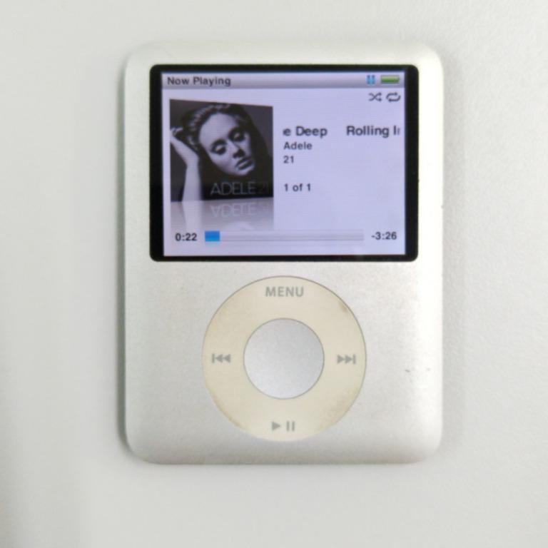 Apple iPod nano 4GB 3rd generation USED PLEASE READ