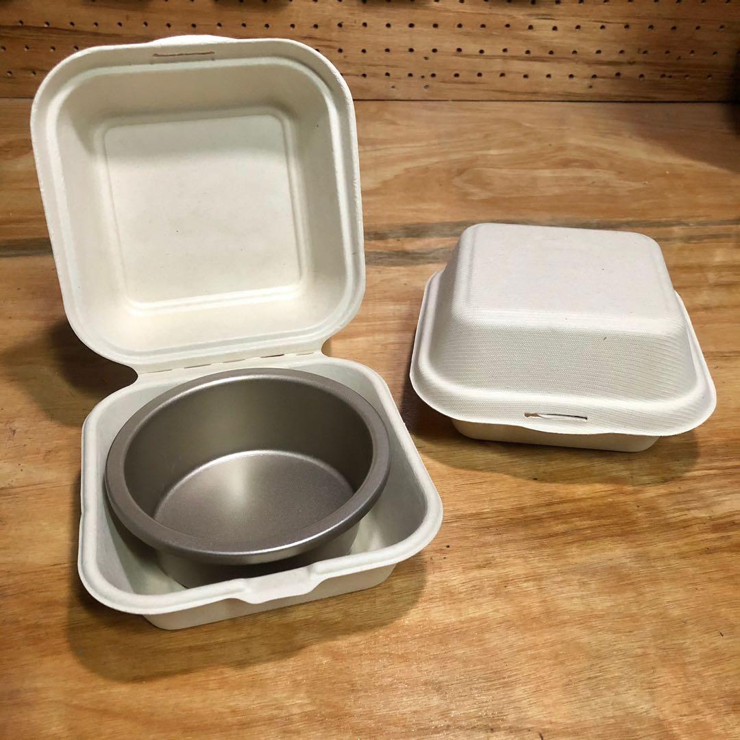 Baking Pan + 5pcs Bento Box Set (Category: Bakeware) located in Manila. Submitted by jelly0492 (Listing ID 1088353638, Image 3). Description: •100% brand new •what’s included -1pc of mini baking pan -5pcs beige clam bento box.